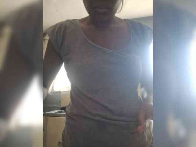 IndianBeaut webcam