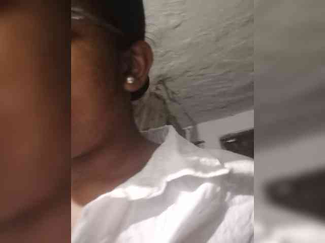IndianBeaut webcam