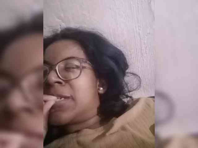 IndianBeaut webcam