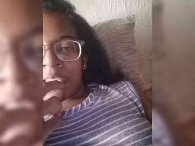 IndianBeaut webcam