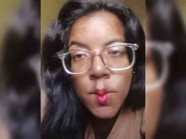 IndianBeaut webcam