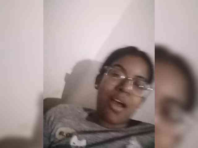 IndianBeaut webcam