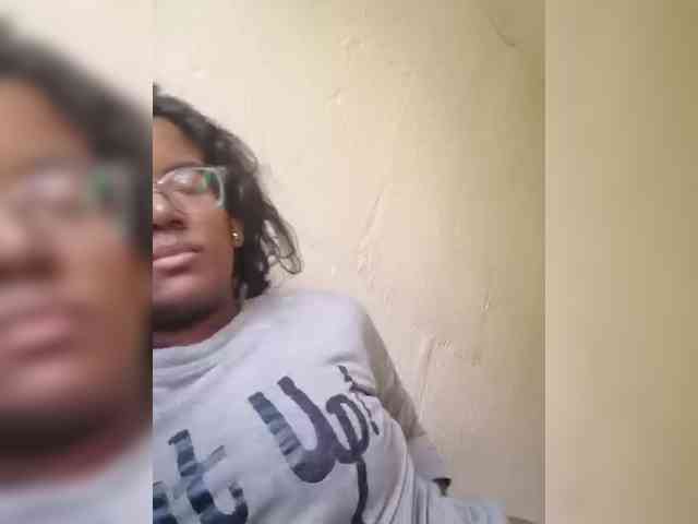 IndianBeaut webcam