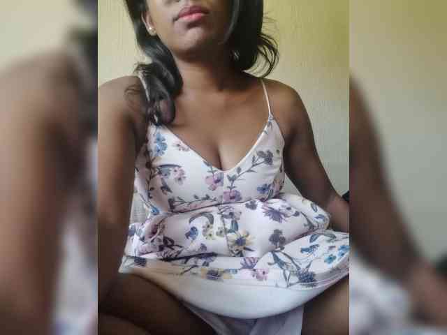 IndianBeaut webcam