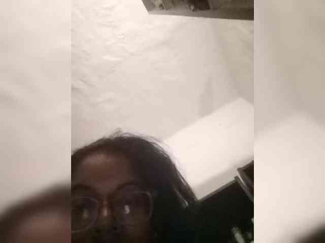 IndianBeaut webcam