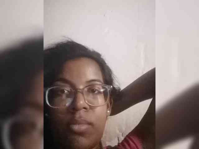 IndianBeaut webcam