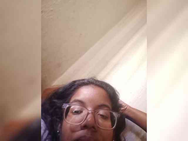 IndianBeaut webcam