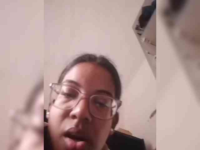 IndianBeaut webcam