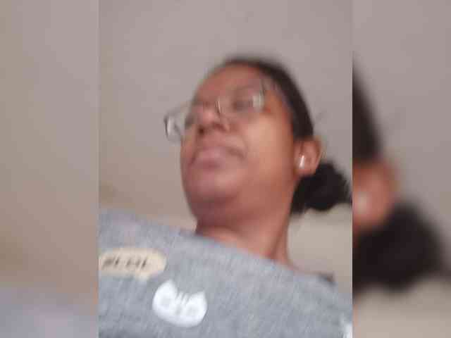 IndianBeaut webcam