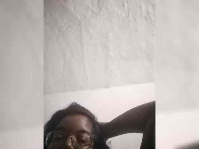 IndianBeaut webcam