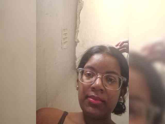 IndianBeaut webcam