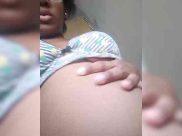IndianBeaut webcam
