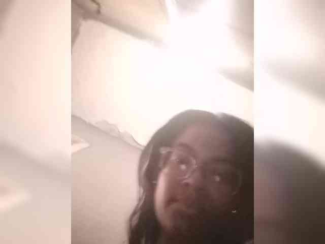 IndianBeaut webcam
