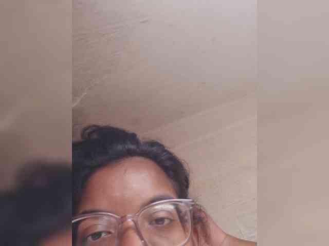 IndianBeaut webcam