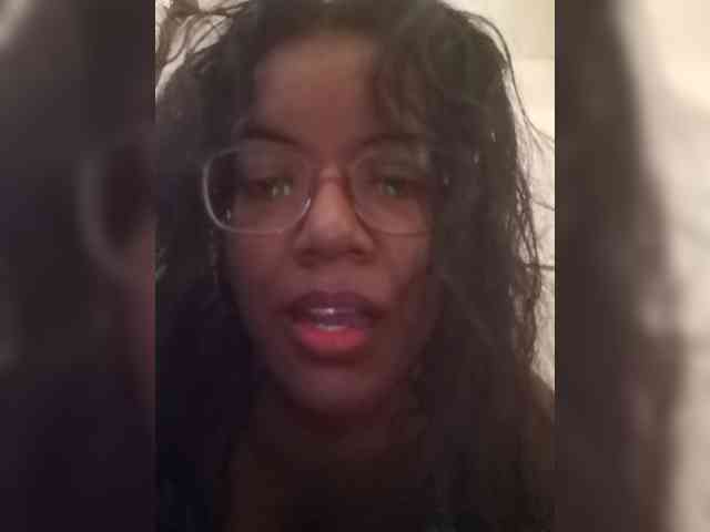 IndianBeaut webcam