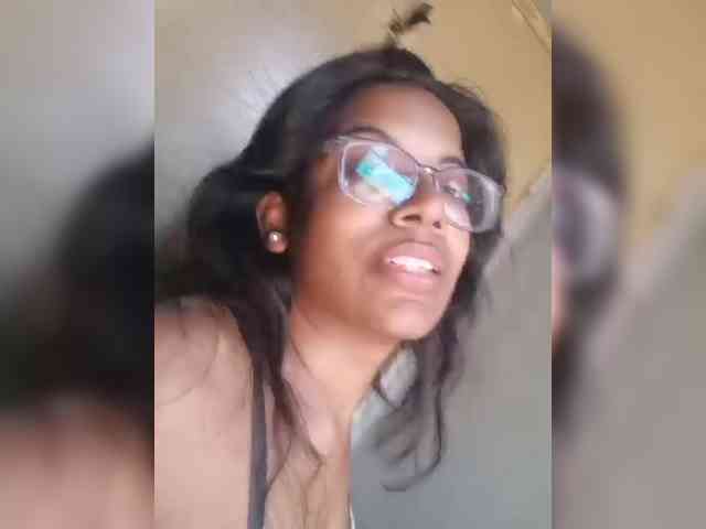 IndianBeaut webcam