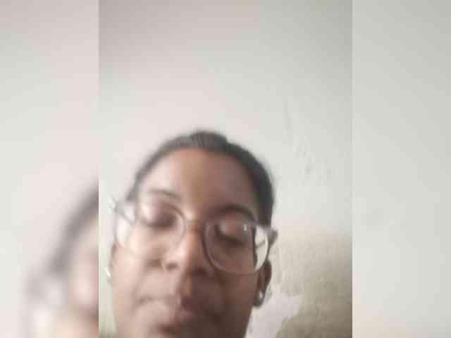 IndianBeaut webcam