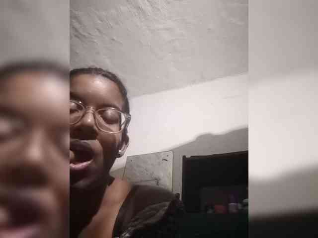 IndianBeaut webcam