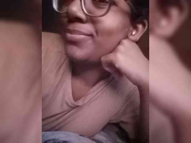 IndianBeaut webcam