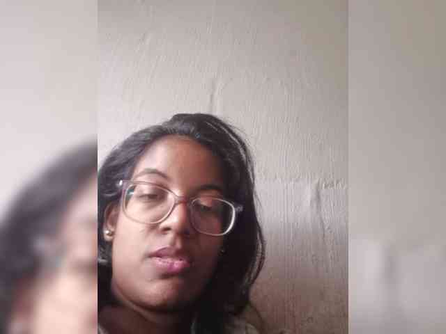 IndianBeaut webcam