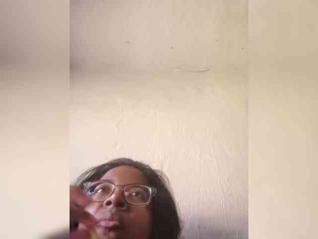 IndianBeaut webcam