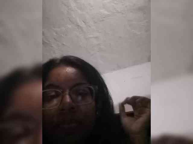 IndianBeaut webcam