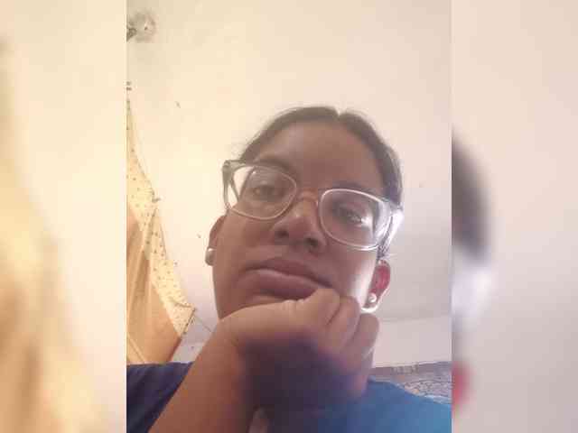 IndianBeaut webcam