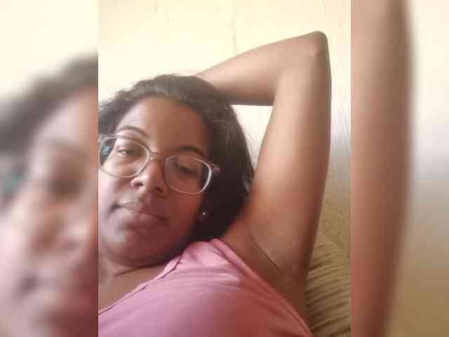 IndianBeaut webcam