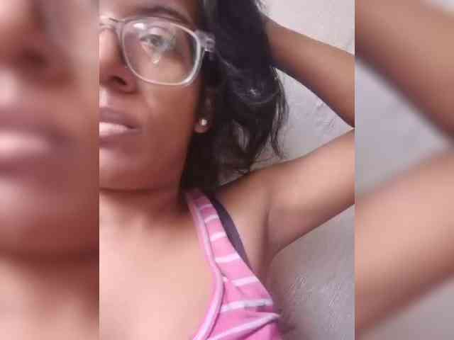 IndianBeaut webcam