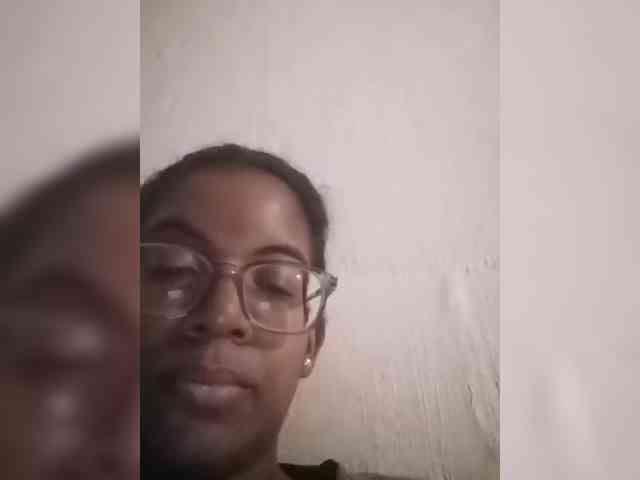IndianBeaut webcam