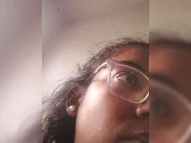 IndianBeaut webcam