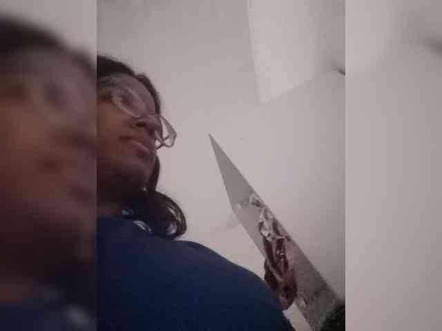 IndianBeaut webcam