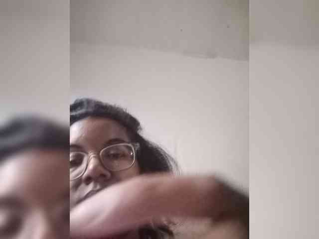 IndianBeaut webcam