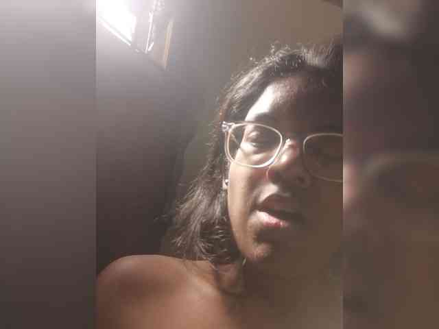 IndianBeaut webcam