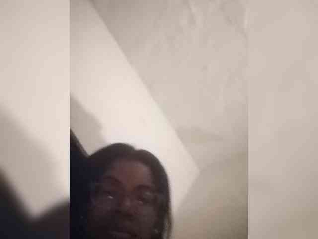 IndianBeaut webcam