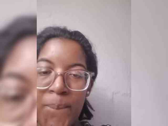 IndianBeaut webcam