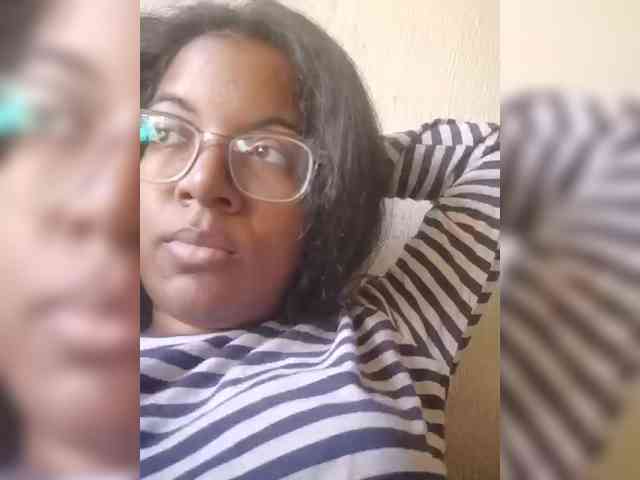 IndianBeaut webcam