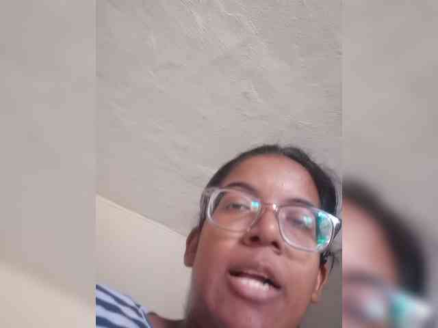IndianBeaut webcam