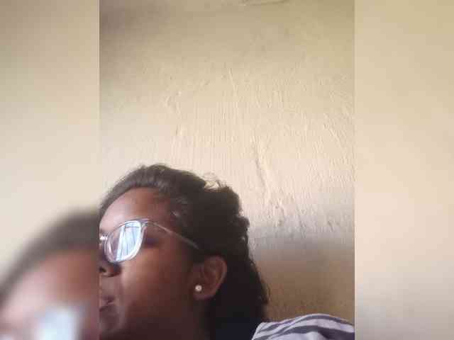 IndianBeaut webcam