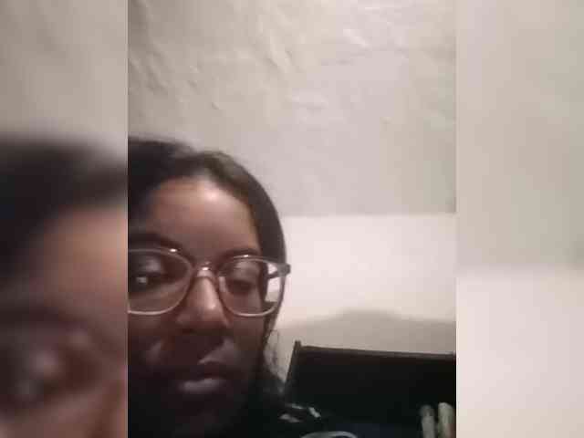 IndianBeaut webcam