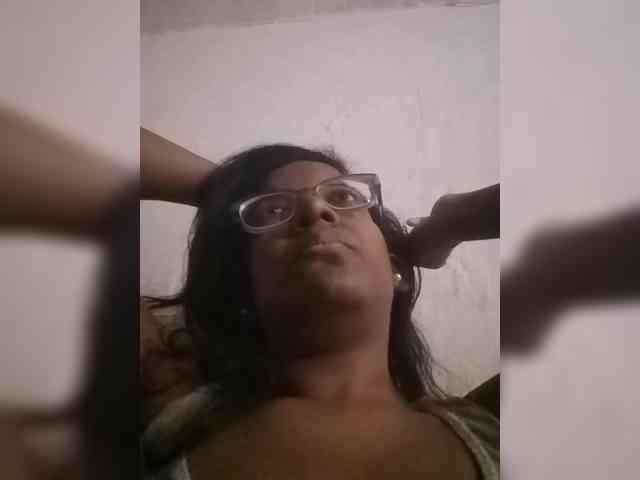 IndianBeaut webcam