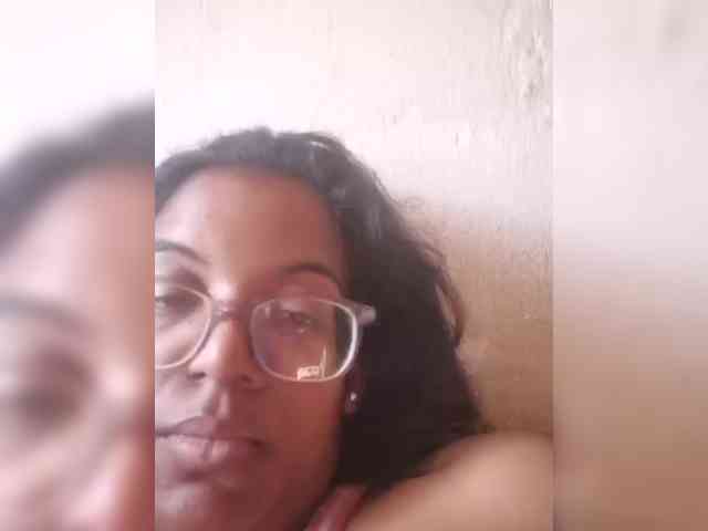 IndianBeaut webcam