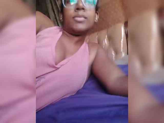 IndianBeaut webcam