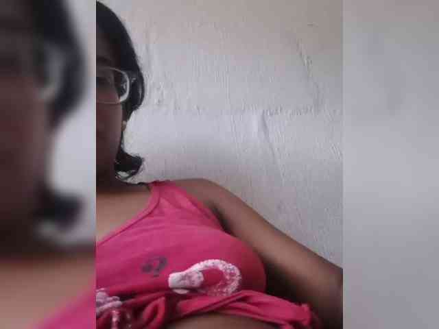 IndianBeaut webcam