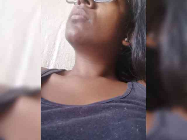 IndianBeaut webcam