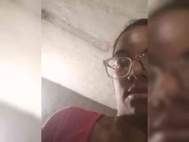IndianBeaut webcam