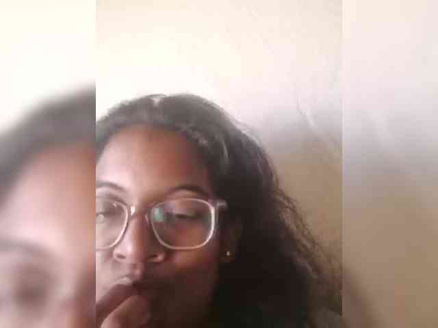 Модель: IndianBeaut