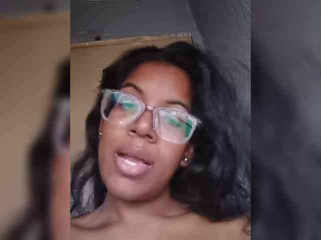 IndianBeaut webcam