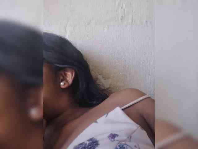 IndianBeaut webcam