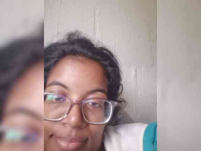IndianBeaut webcam